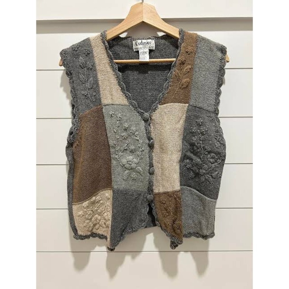 Vntg Patchwork Floral Embroidered Knit Vest Grey Tan L Boho Cottagecore Grandma